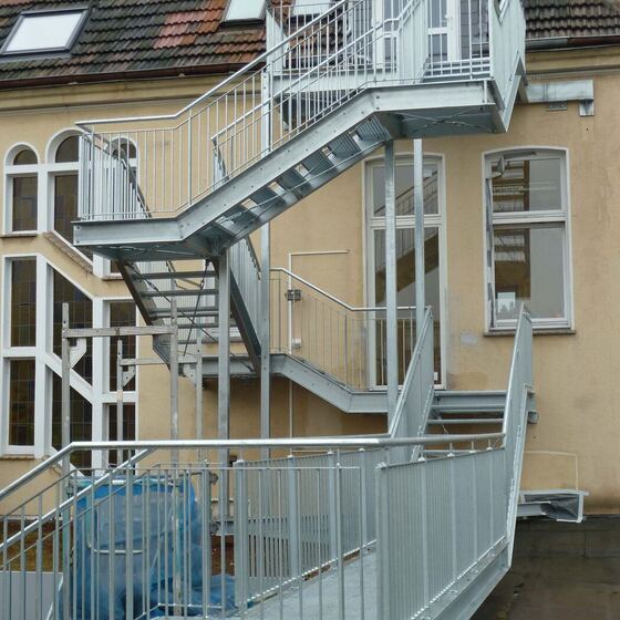 Außentreppen 4 von 54 – Düsediekerbäumer Metallbau GmbH