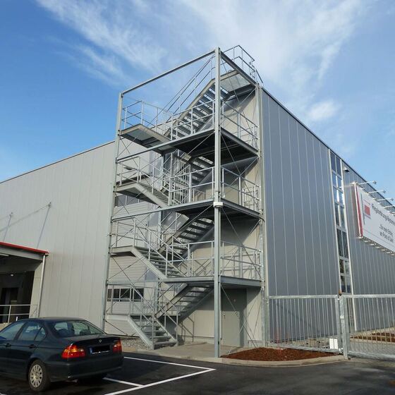 Außentreppen 32 von 54 – Düsediekerbäumer Metallbau GmbH