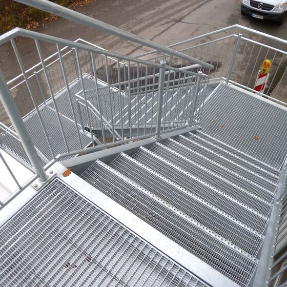 Außentreppen 43 von 54 – Düsediekerbäumer Metallbau GmbH