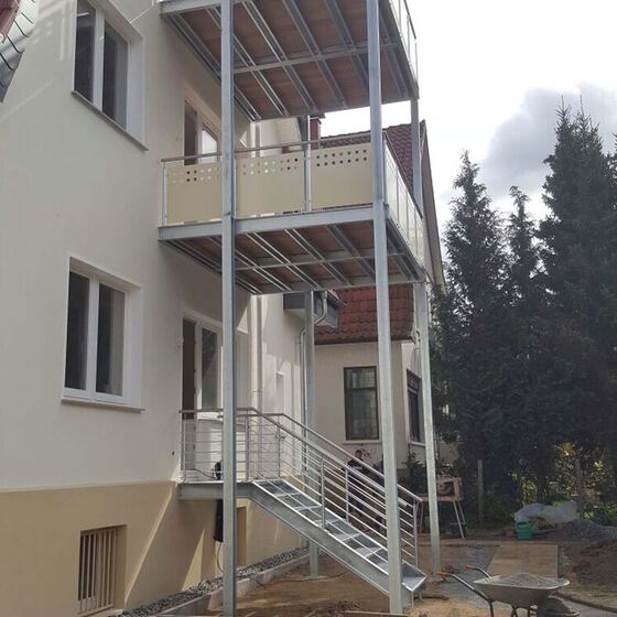 Balkone 31 von 81 – Düsediekerbäumer Metallbau GmbH