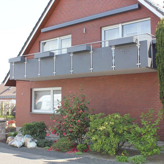 Balkongeländer – Blech 11 von 37 – Düsediekerbäumer Metallbau GmbH