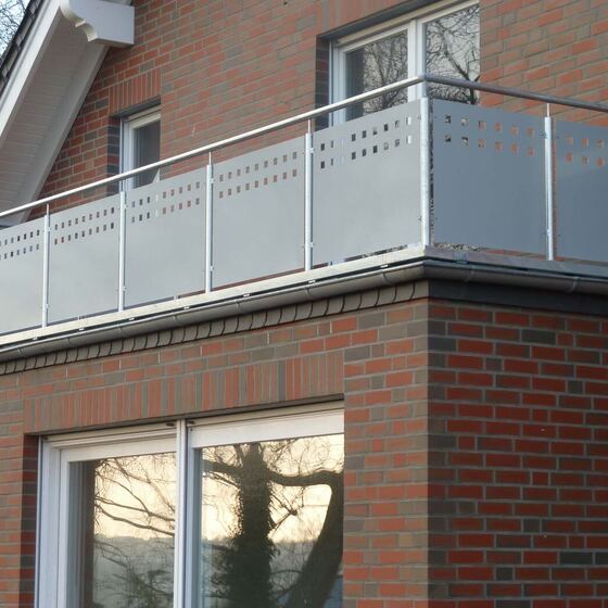 Balkongeländer – Blech 18 von 37 – Düsediekerbäumer Metallbau GmbH