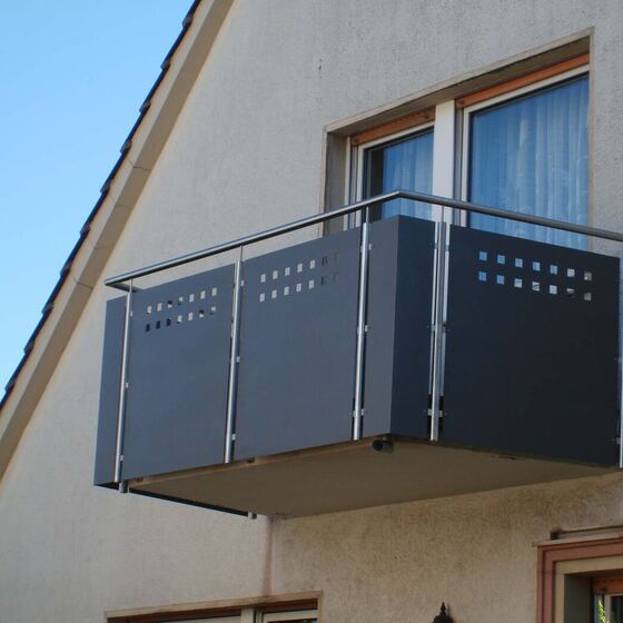 Balkongeländer – Blech 30 von 37 – Düsediekerbäumer Metallbau GmbH