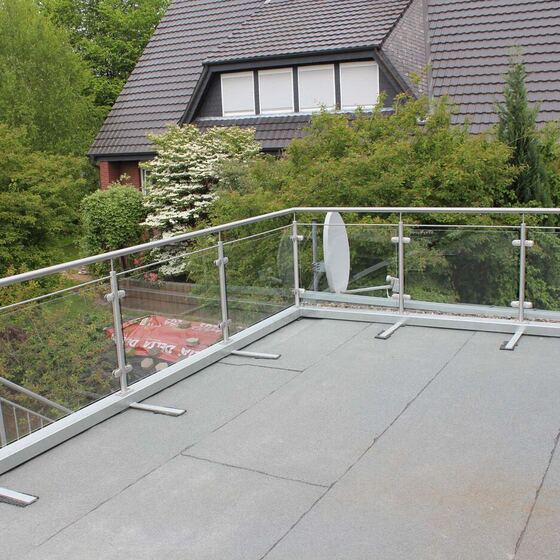 Balkongeländer – Glas 26 von 83 – Düsediekerbäumer Metallbau GmbH