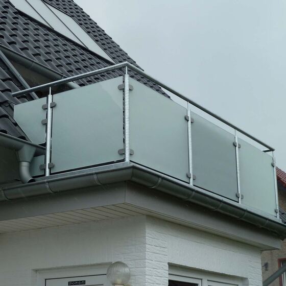 Balkongeländer – Glas 28 von 83 – Düsediekerbäumer Metallbau GmbH