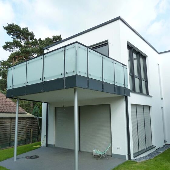 Balkongeländer – Glas 51 von 83 – Düsediekerbäumer Metallbau GmbH