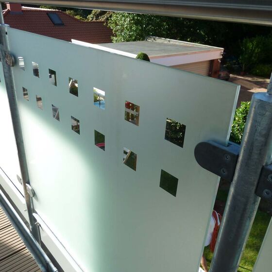 Balkongeländer – Glas 60 von 83 – Düsediekerbäumer Metallbau GmbH