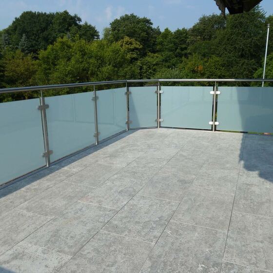 Balkongeländer – Glas 72 von 83 – Düsediekerbäumer Metallbau GmbH