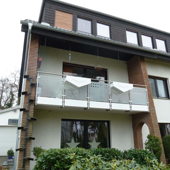 Balkongeländer – Glas 81 von 83 – Düsediekerbäumer Metallbau GmbH