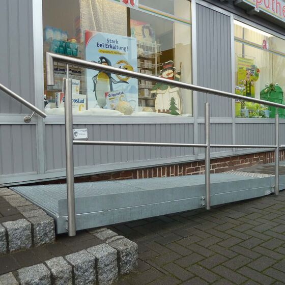 Barrierefreie Rampen – Projektbeispiel von Düsediekerbäumer Metallbau