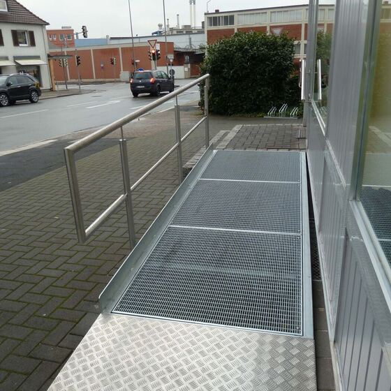 Barrierefreie Rampen 2 von 11 – Düsediekerbäumer Metallbau GmbH