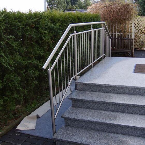 Eingangsgeländer 26 von 36 – Düsediekerbäumer Metallbau GmbH