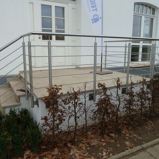 Eingangsgeländer 33 von 36 – Düsediekerbäumer Metallbau GmbH