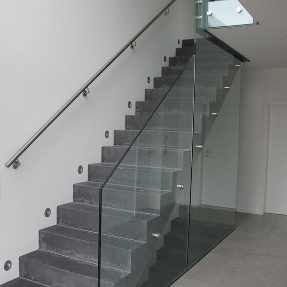 Ganzglasgeländer 4 von 31 – Düsediekerbäumer Metallbau GmbH
