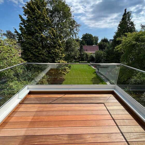 Ganzglasgeländer 6 von 31 – Düsediekerbäumer Metallbau GmbH