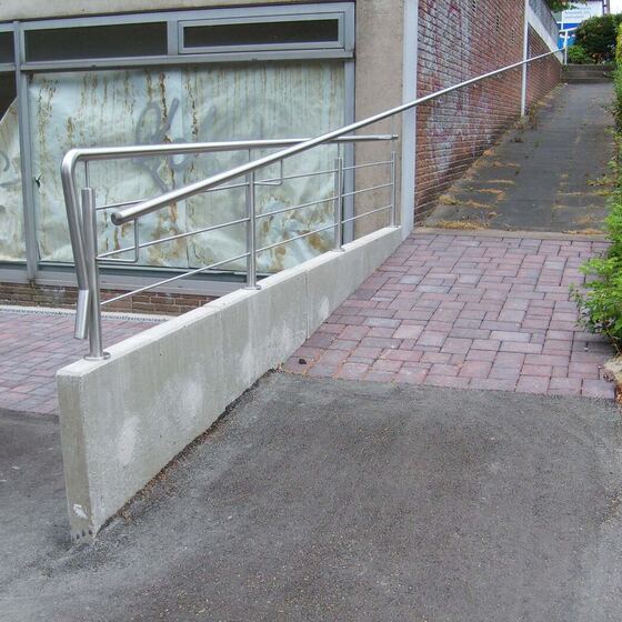 Handläufe 21 von 23 – Düsediekerbäumer Metallbau GmbH