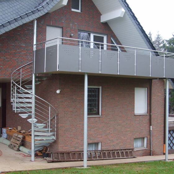 Spindeltreppen 56 von 79 – Düsediekerbäumer Metallbau GmbH