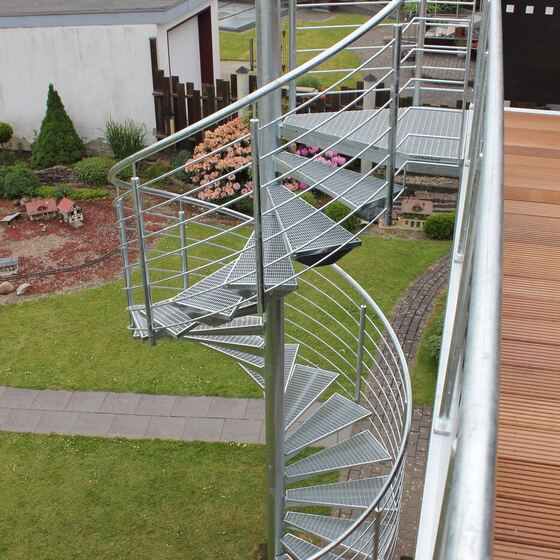 Spindeltreppen 79 von 79 – Düsediekerbäumer Metallbau GmbH