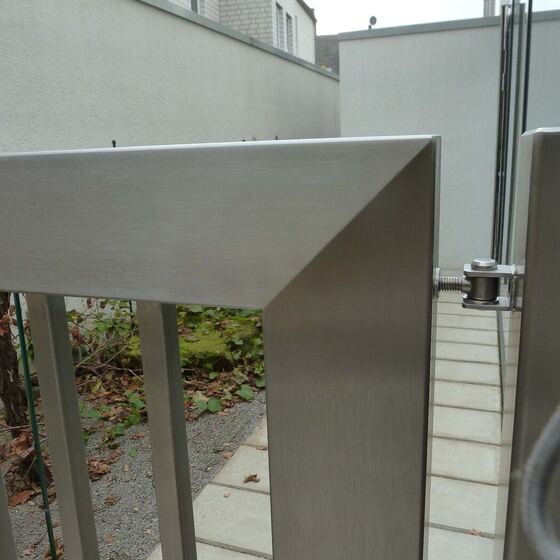 Tore 43 von 45 – Düsediekerbäumer Metallbau GmbH