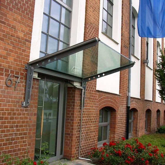 Vordächer 66 von 67 – Düsediekerbäumer Metallbau GmbH